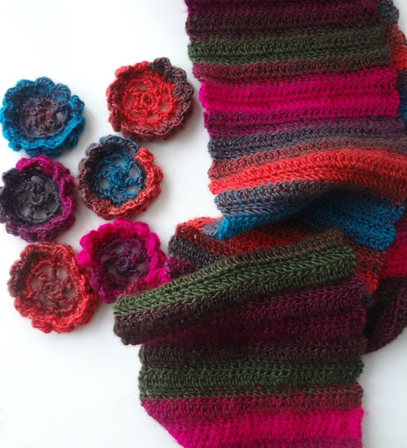 DIY: Flower Edged Crochet Scarf