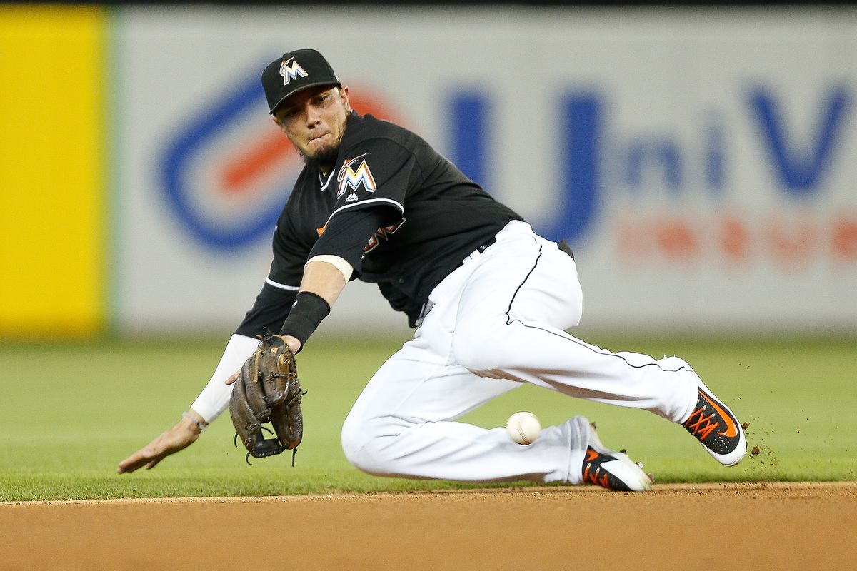 Miguel Rojas y los Marlins llegan a un acuerdo multianual, según