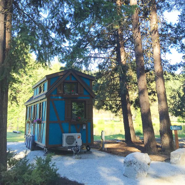 Adeline Leavenworth RV Resort [ TINY HOUSE TOWN ]