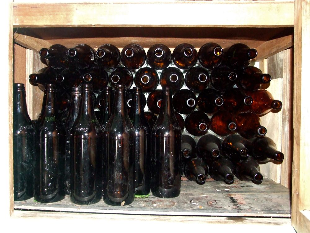 Cleaning old beer bottles for brewing