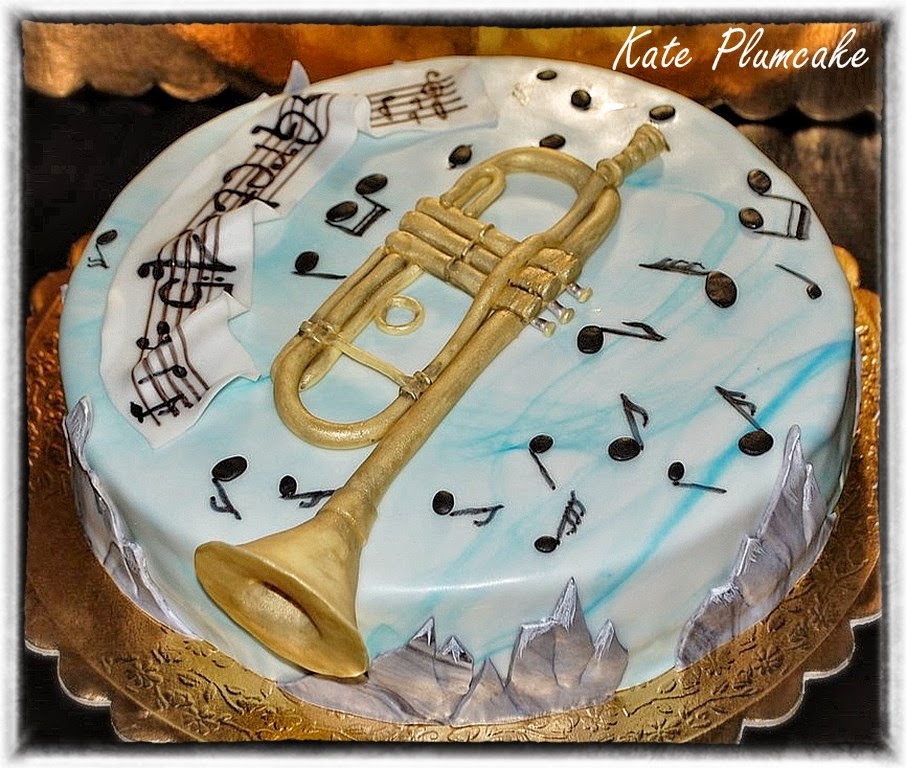 Kate Plumcake Sugar Art & more Torta con tromba Trumpet cake