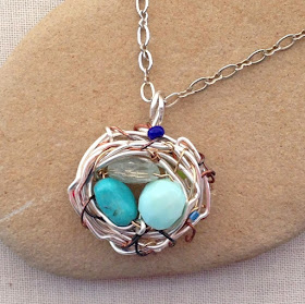 Wire nest with birthstones for Mother: DIY instructions