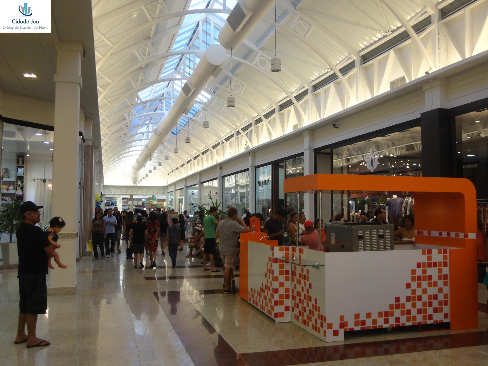 O AMOR ESTÁ NO AR - CARIRI GARDEN SHOPPING COM SEUS PARCEIROS REALIZARÁ
