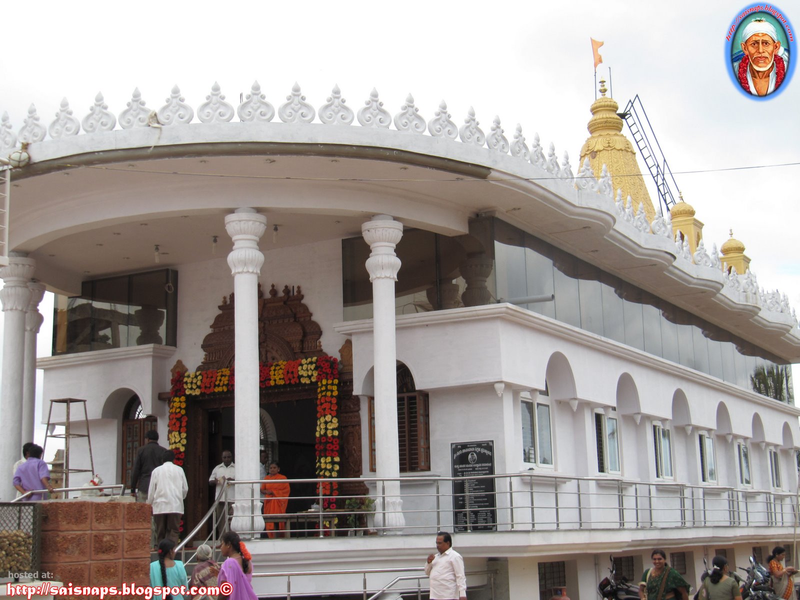 Sai Wallpaper Guru Pournima 2011 Celebrations at Sri Shirdi Sai Baba