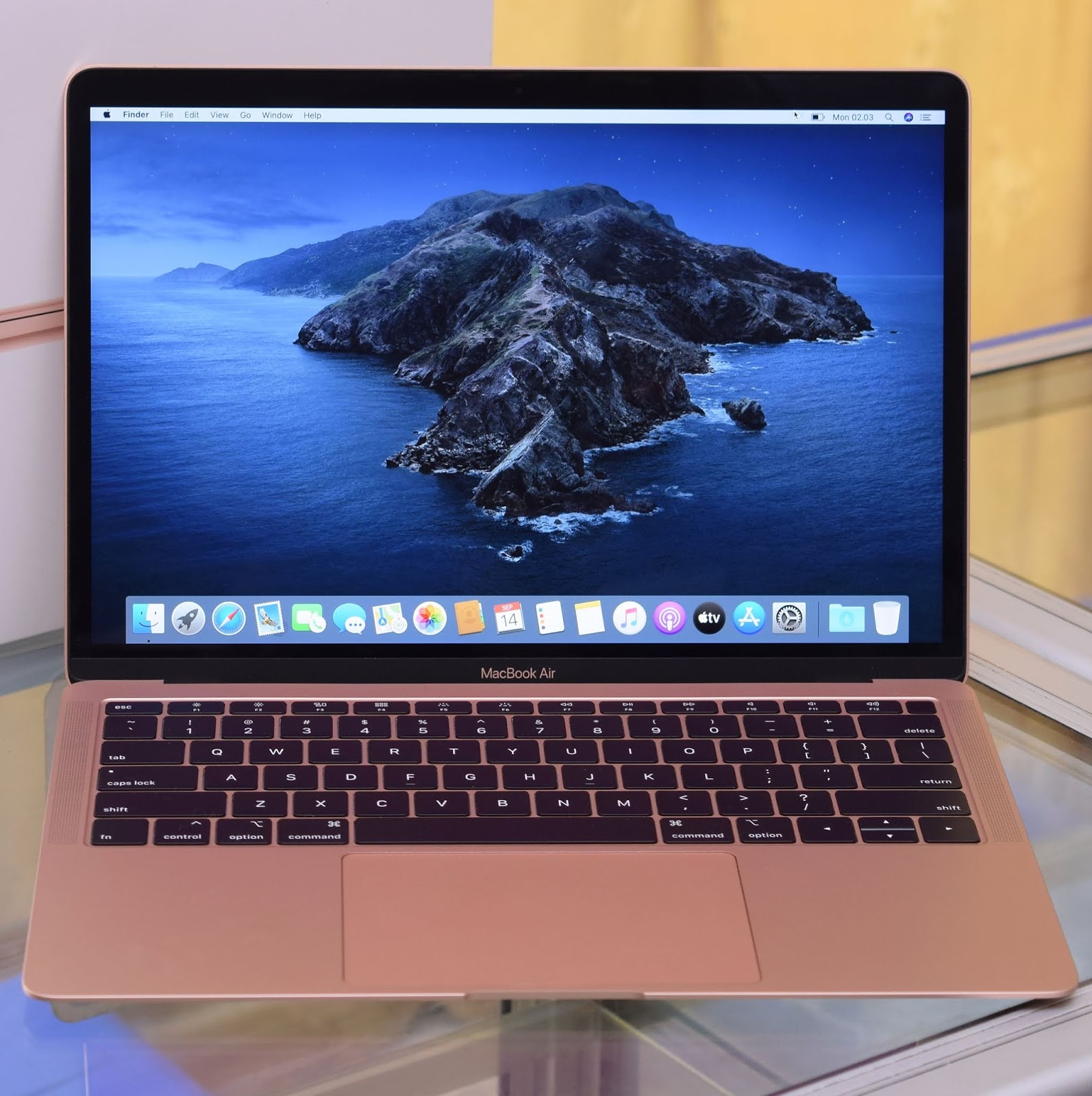 Jual Macbook Air 2019 Rose Gold Core i5 Fullset | Jual Beli Laptop