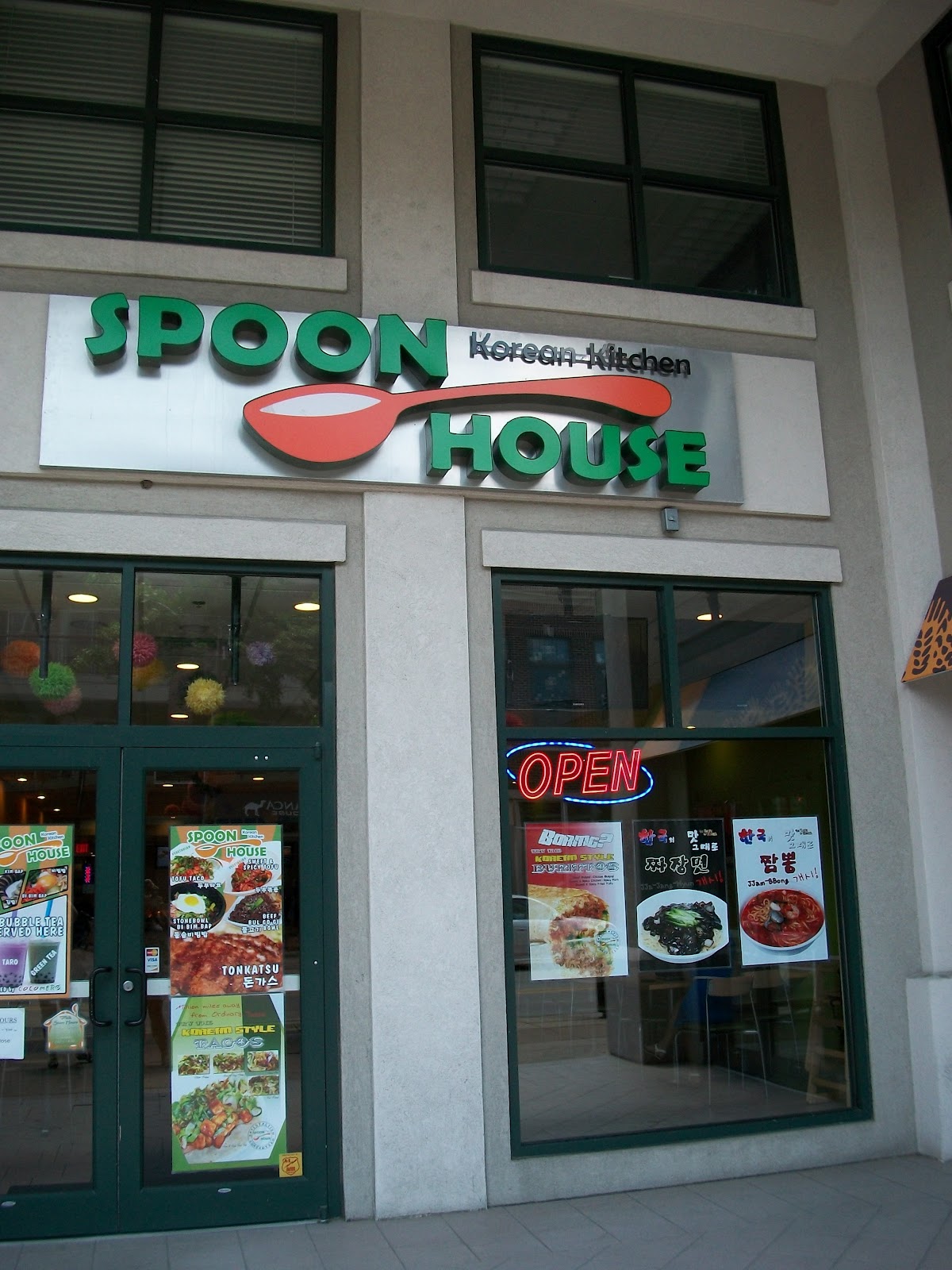 Lab Rats Chow Down: Spoon House (3/114)