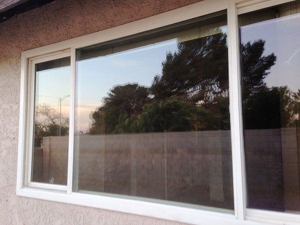 √√ Broken Home WINDOW GLASS Repair Cost Near Me - Home Car ...