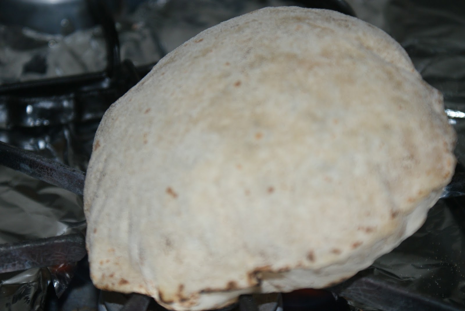 Phulka (Indian Flat Wheat Bread) MalasKitchen