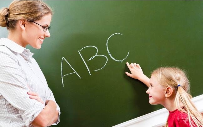 Kaidah Kebahasaan Teks Eksplanasi Marnulis