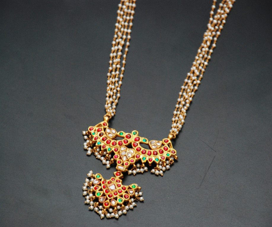 Indian Jewellery and Clothing Awesome 22ct gold bridal jewellery from