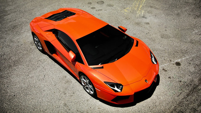 Lamborghini Aventador LP 700-4