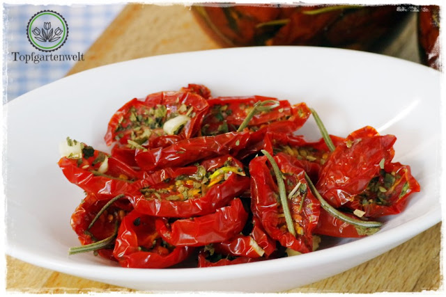 halbgetrocknete in Öl eingelegte Tomaten - Foodblog Topfgartenwelt
