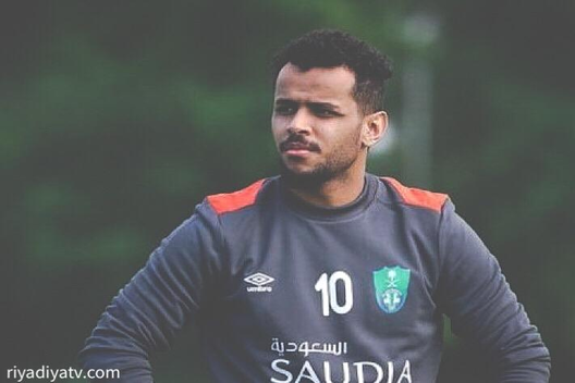 عبدالفتاح عسيري أحترم الأهلي لكن أسرتي أهم