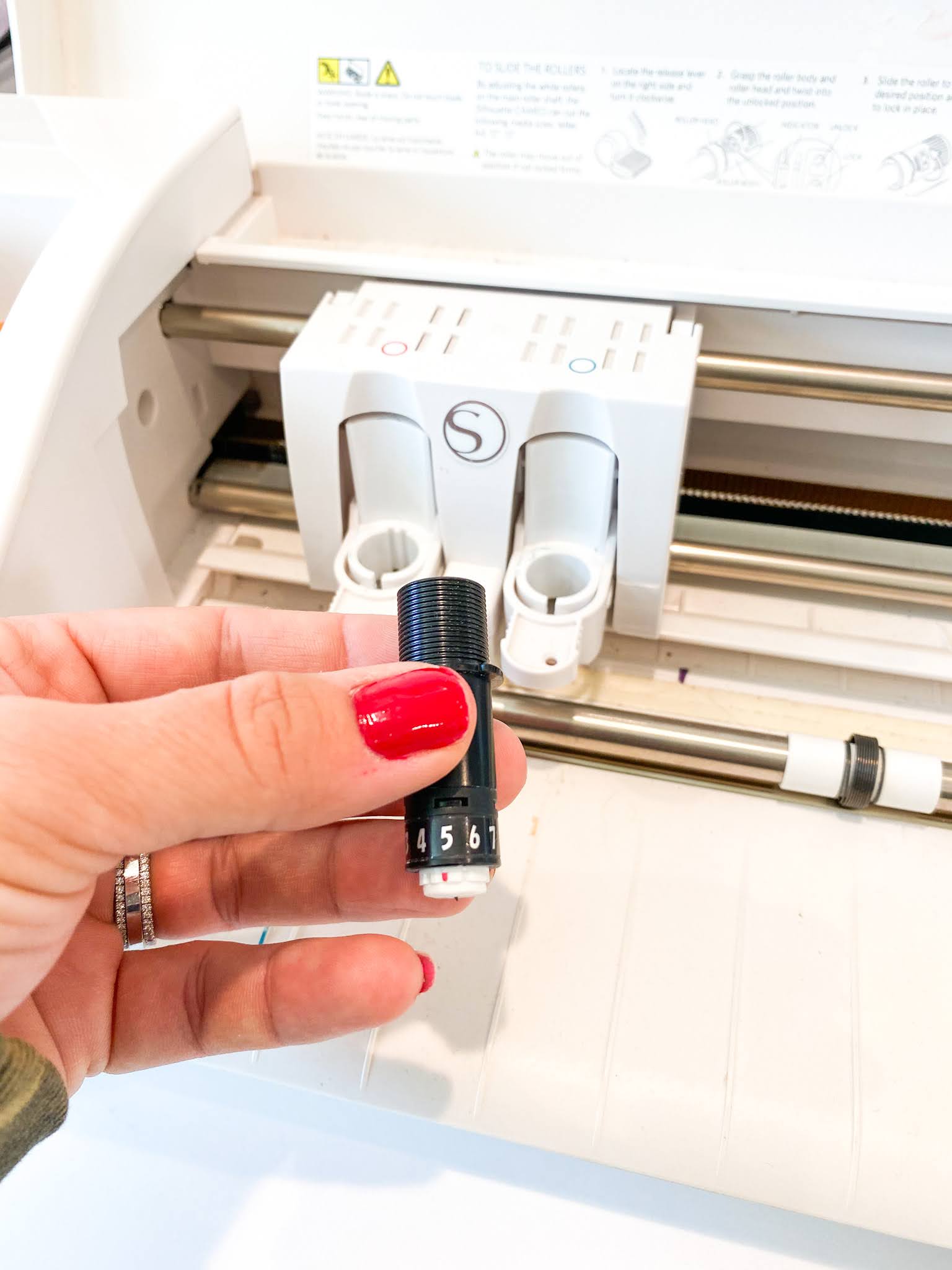 Silhouette CAMEO 3 Autoblade Replacement How to Use the Ratchet Blade