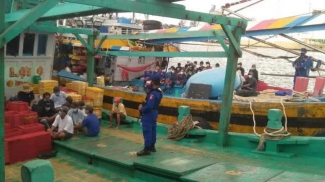 Alamak-Dua-Kapal-Vietnam-Rutin-Curi-540-Ton-Ikan-dari-Perairan-Indonesia-Tiap-Bulan