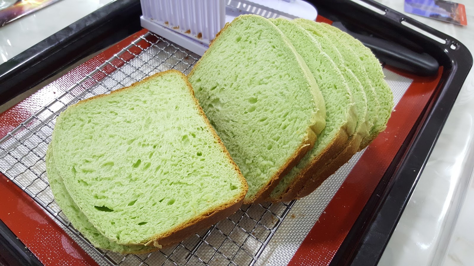 MrsTantheBakingMaMa Pandan Bread Loaf