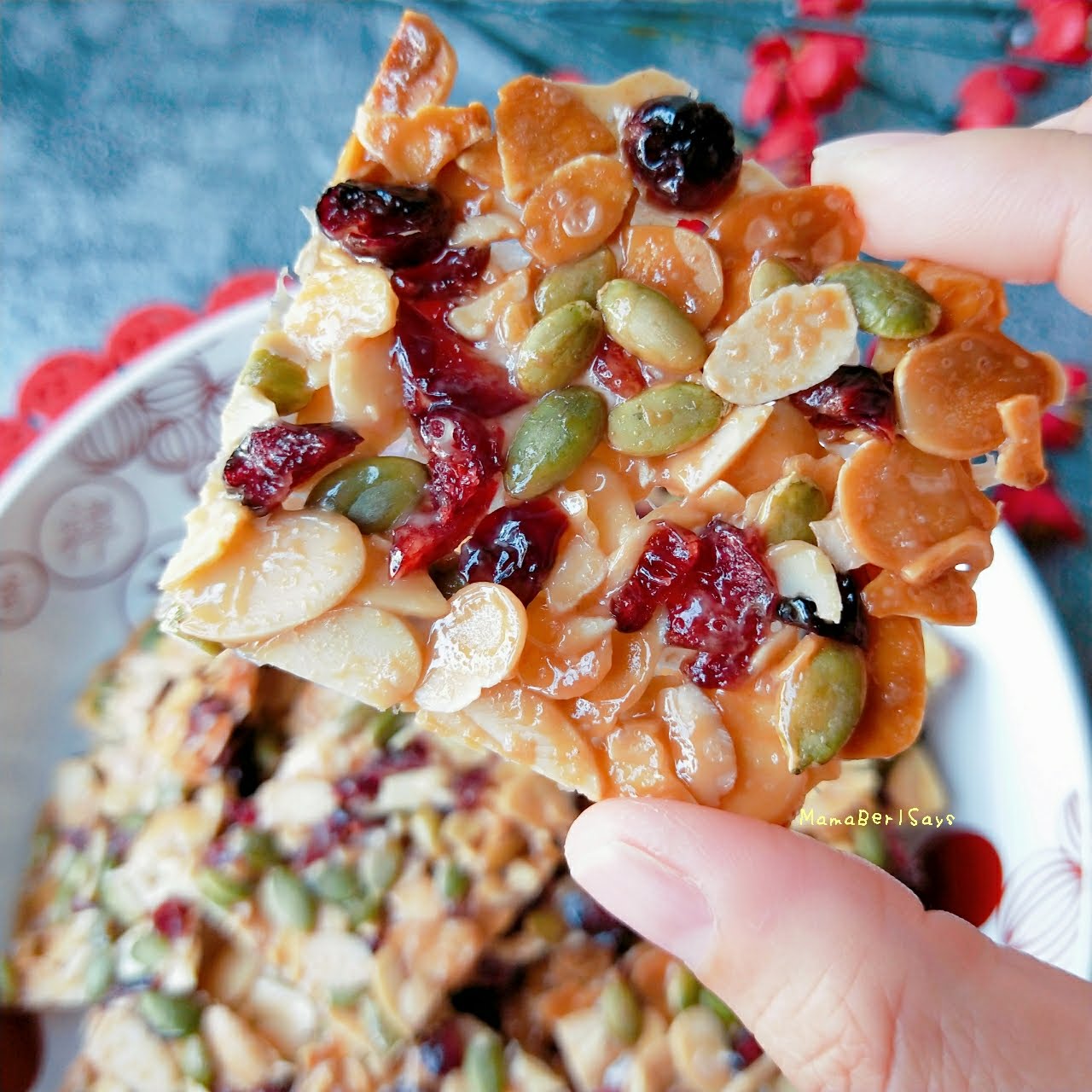 Recipe • Florentine Mixed Nuts Crisps