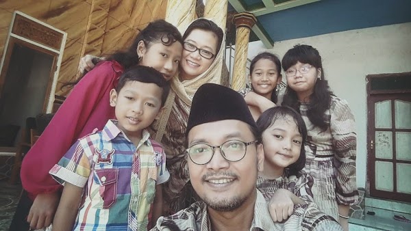 Istrinya Dibully, Guntur Romli: Dia Lulusan UIN Jurusan Tafsir Hadis, Skripsinya tentang Jilbab