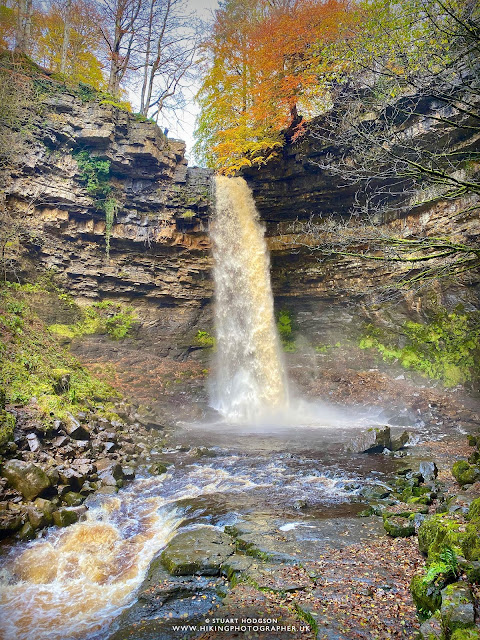 Hardraw Force waterfall walk short highest tallest waterfall England Yorkshire Dales map route Hawes