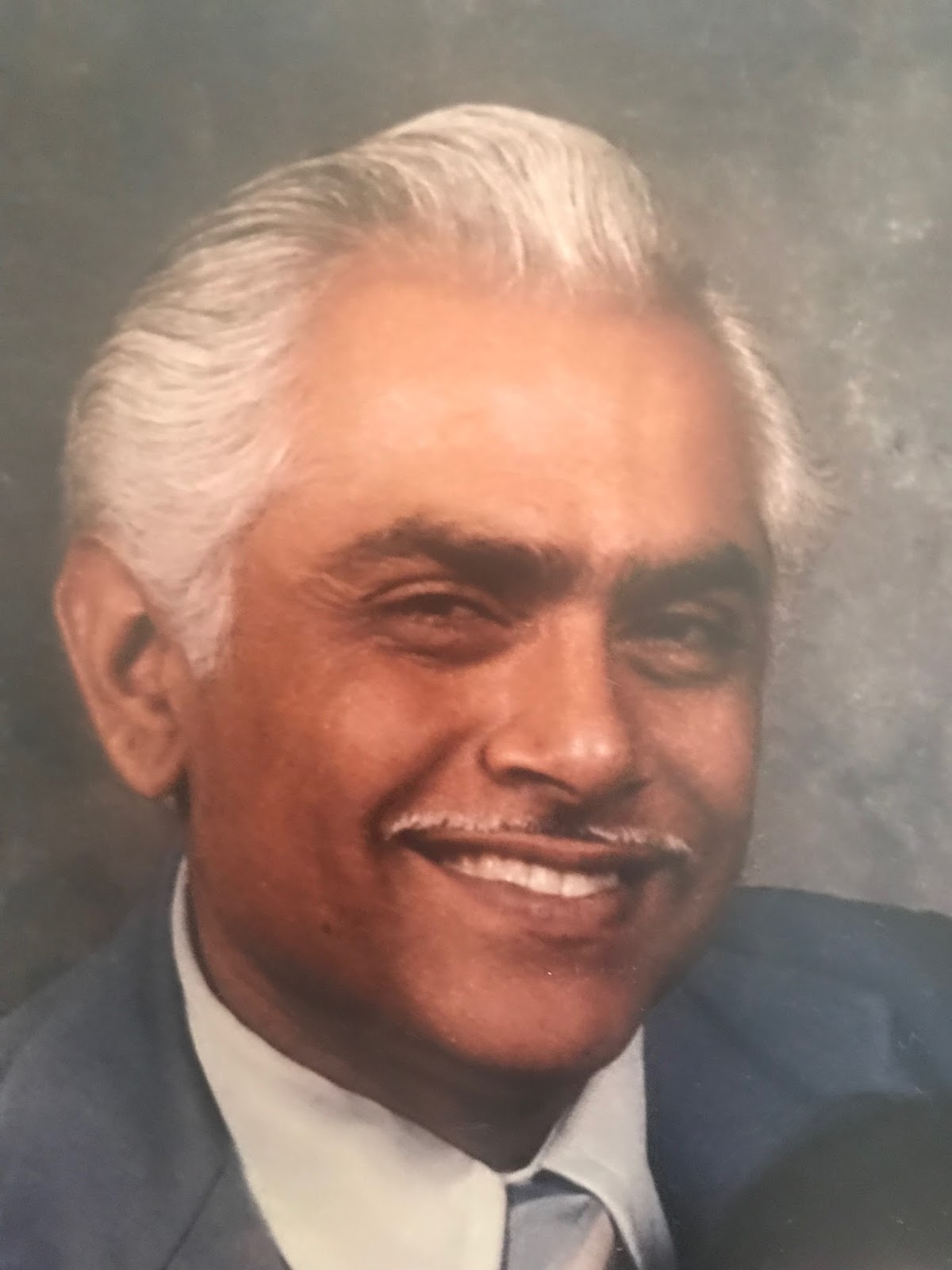 Dobbs Funeral Home Obituaries: Moti Hiranand Gidwani