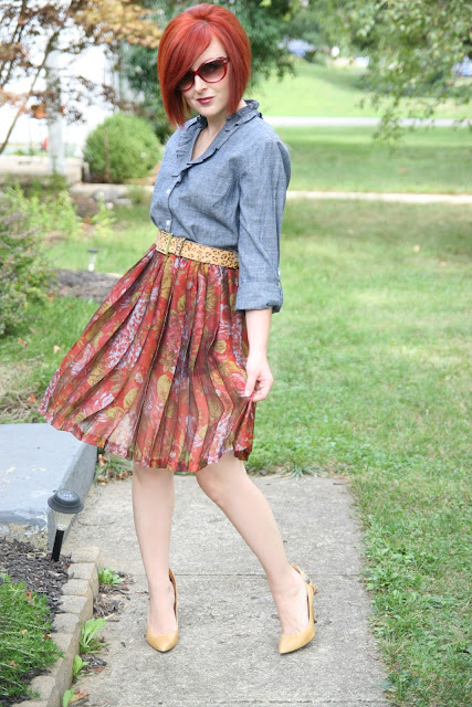 Thrift and Shout: Cute Outfit of the Day: Unexpected Details