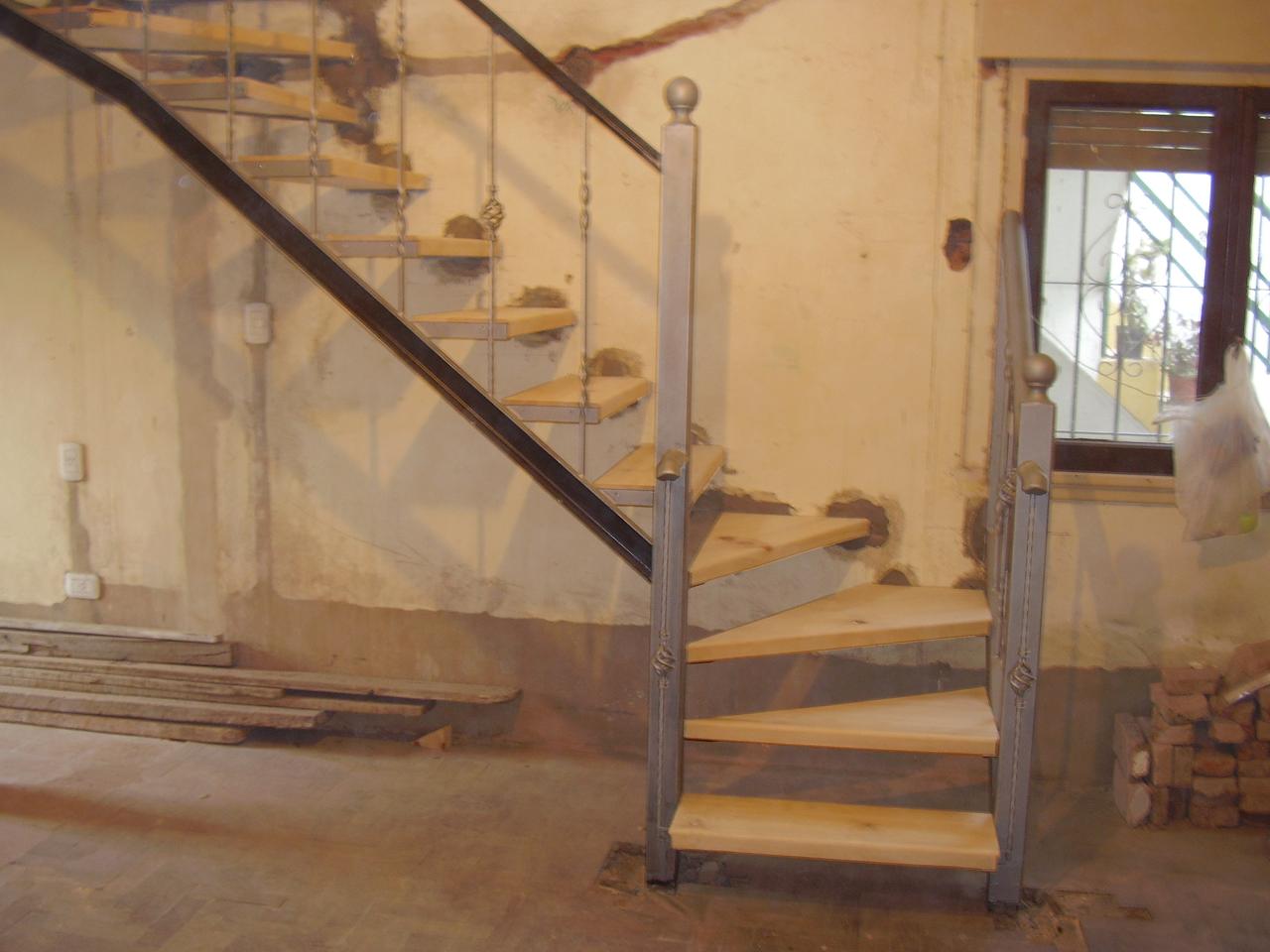 TRABAJAMOS LA MADERA EL HIERRO Y EL ALUMINIO y la combinacion de los