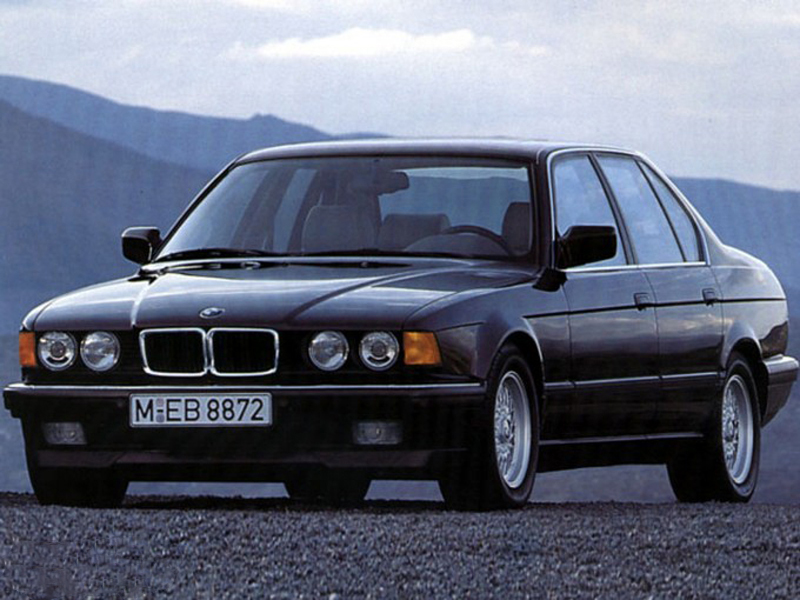 Automotive Database: BMW 7 Series (E32)