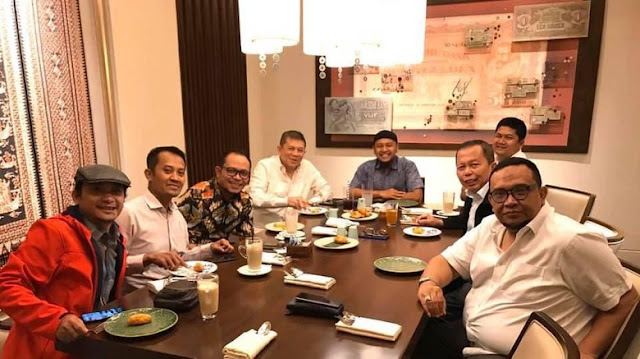 Sekjen KIK Kumpul Lagi, Singgung Hanura-PKPI-PBB yang Tak Masuk Kabinet Sekjen KIK Kumpul Lagi, Singgung Hanura-PKPI-PBB yang Tak Masuk Kabinet