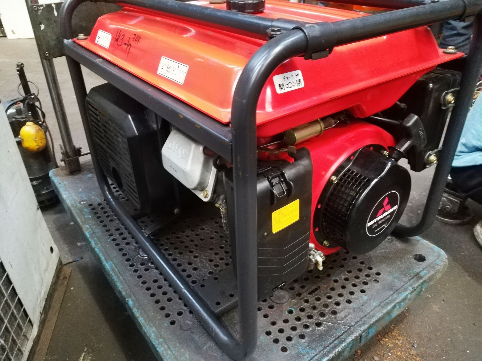 Products Generator Mitsubishi 3.3 kva from Japan