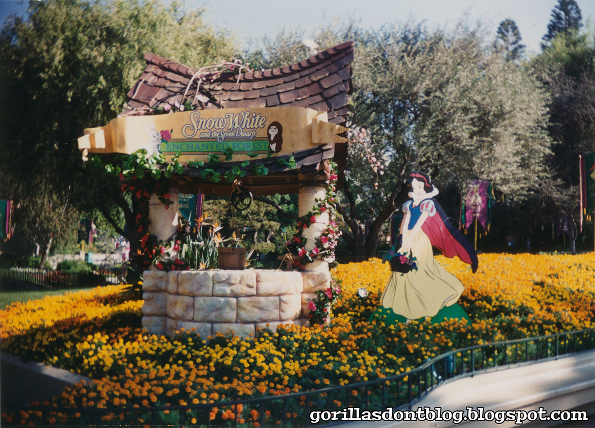 GORILLAS DON'T BLOG: Snow White's Enchanted Forest