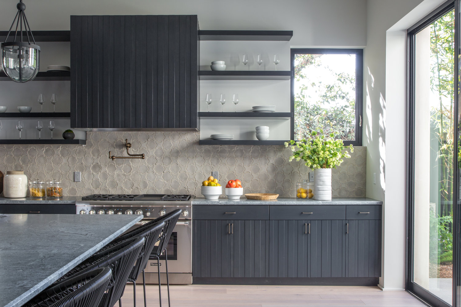 Accent Black: House Beautiful