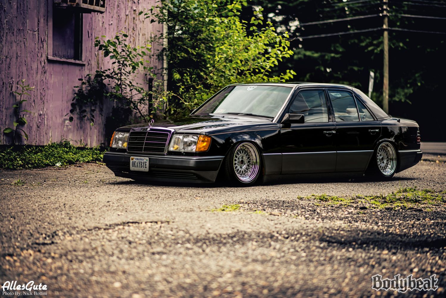 Mercedes Benz W124 Stance Tuning.