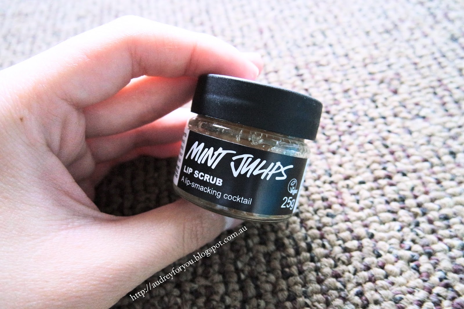 REVIEW Lush Mint Julips Lip Scrub Life With Audrey