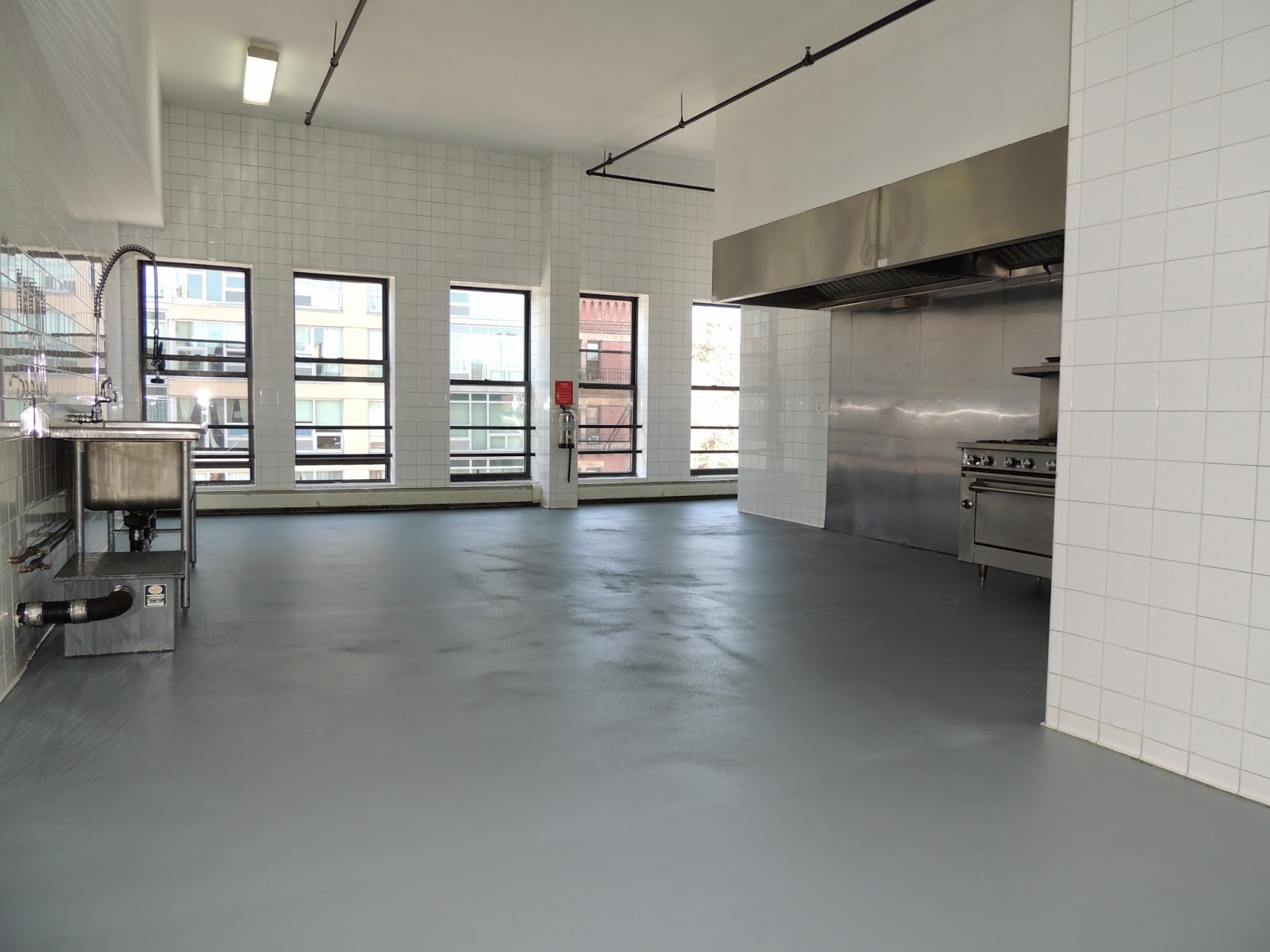 COMMERCIAL KITCHEN FOR RENT
