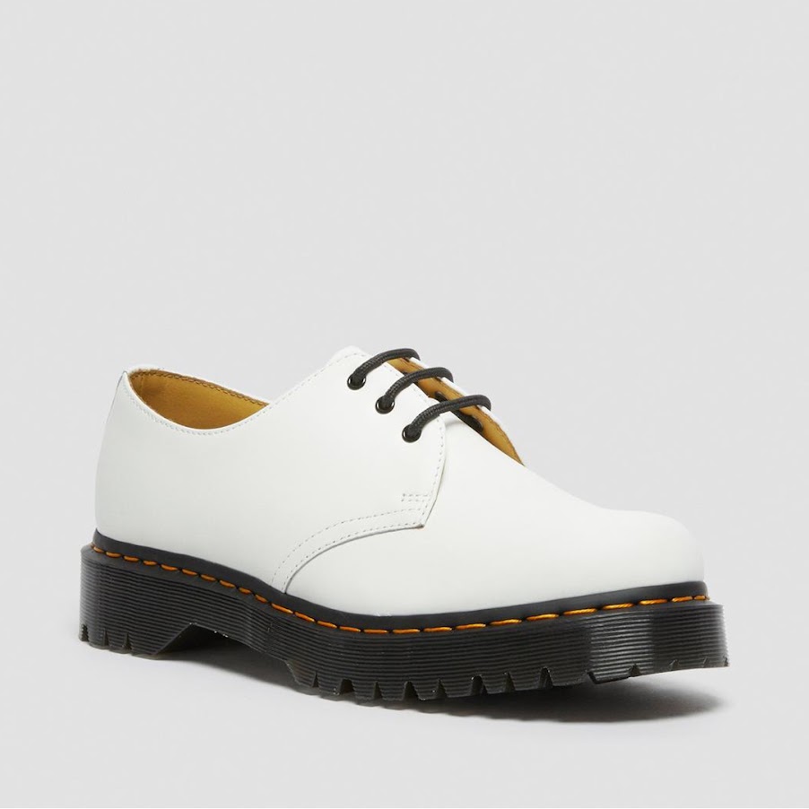[A118] Hà Nội: Nên mua buôn sỉ giày dép da nam ở đâu?