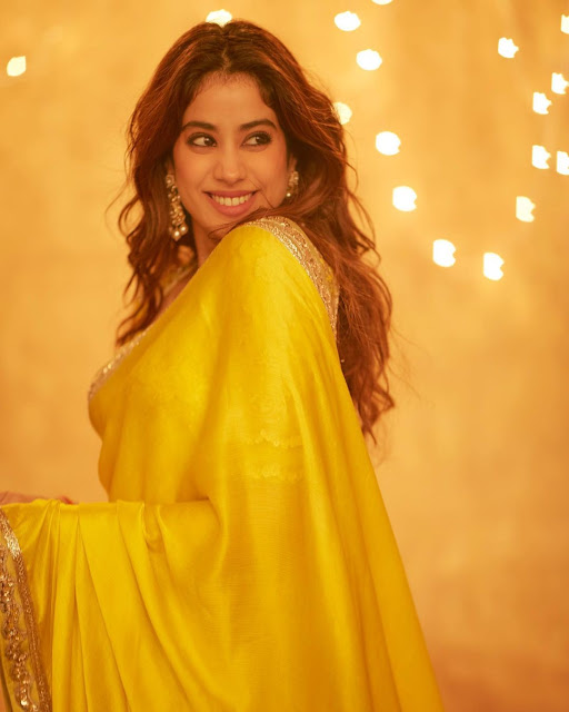 Janhvi Kapoor  (Indian Actress) Wiki, Bio, Age, Height, Family, Career, Awards, and Many More