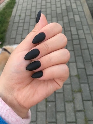 39 Glam Matte Nails Ideas With Black Nail Art Designs To