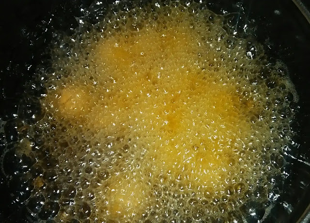 Gole-frying Gole-frying