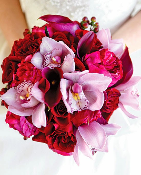 Wedding Flower Bouquets Learn About the Different Shapes, Sizes