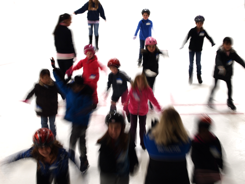 2 Little Munchkins Ice skating classes