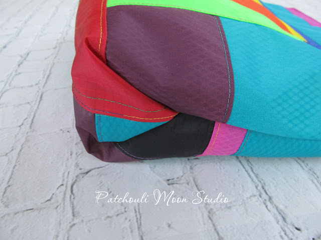 Patchouli Moon Studio~MIY Tote in Hot Air Balloon Ripstop Nylon Fabric
