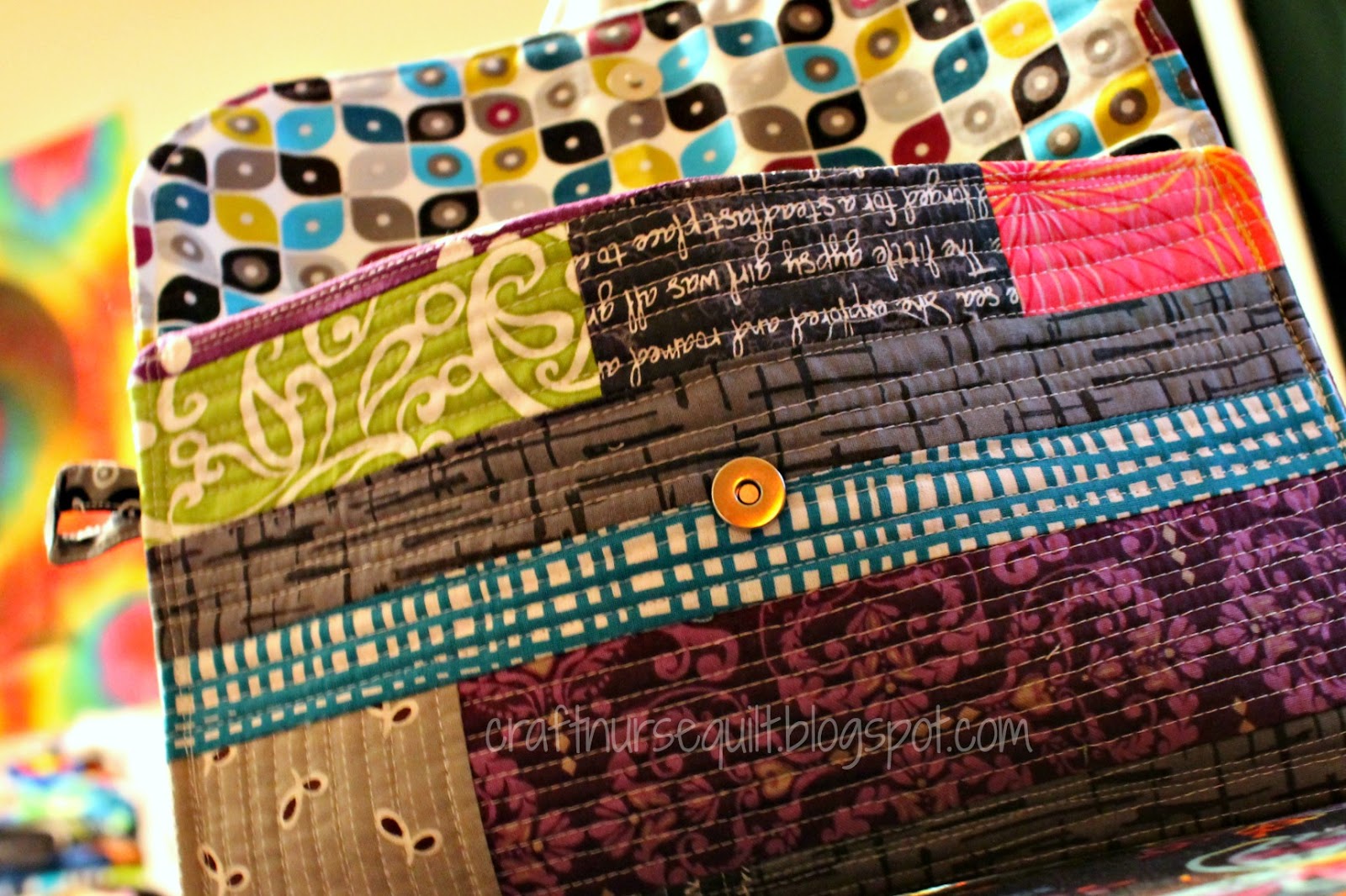 Craft Nurse Quilt: Craftsy Class Review and Giveaway- QAYG Patchwork Bags