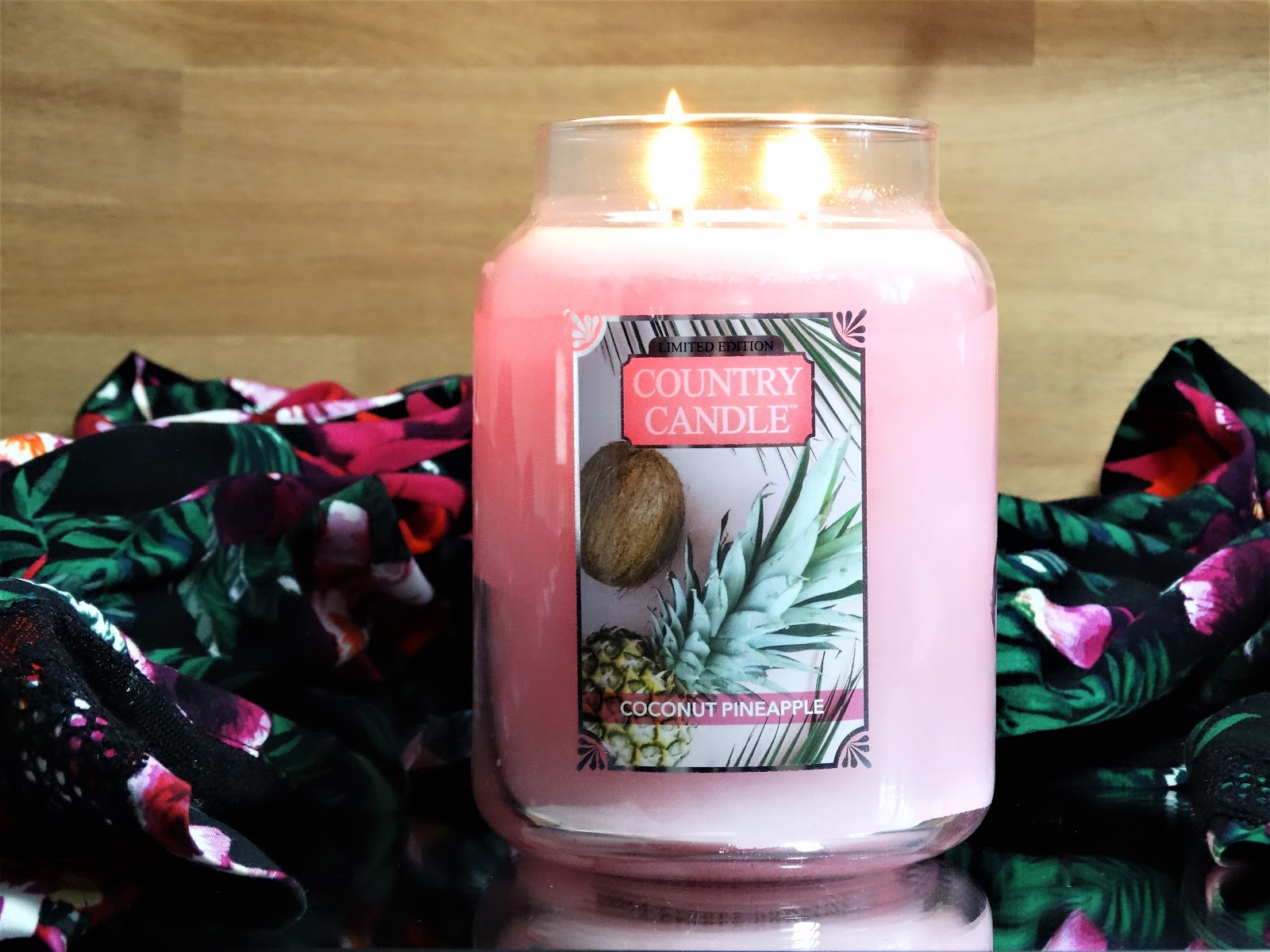 COUNTRY CANDLE COCONUT PINEAPPLE [AVIS]