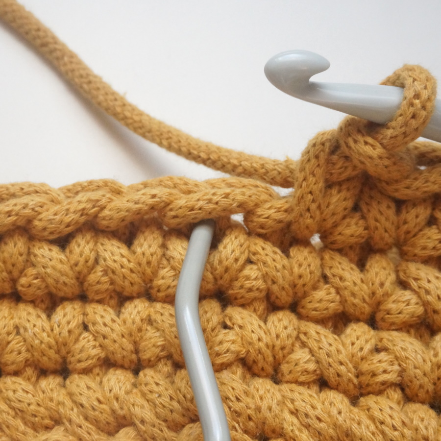 Tuto : le jersey au crochet : un point de crochet qui ressemble à du tricot  – Le coin paisible