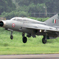 Vì sao Ấn Độ dùng tiêm kích MiG-21 hơn 30 năm tuổi đấu với Không quân Pakistan?