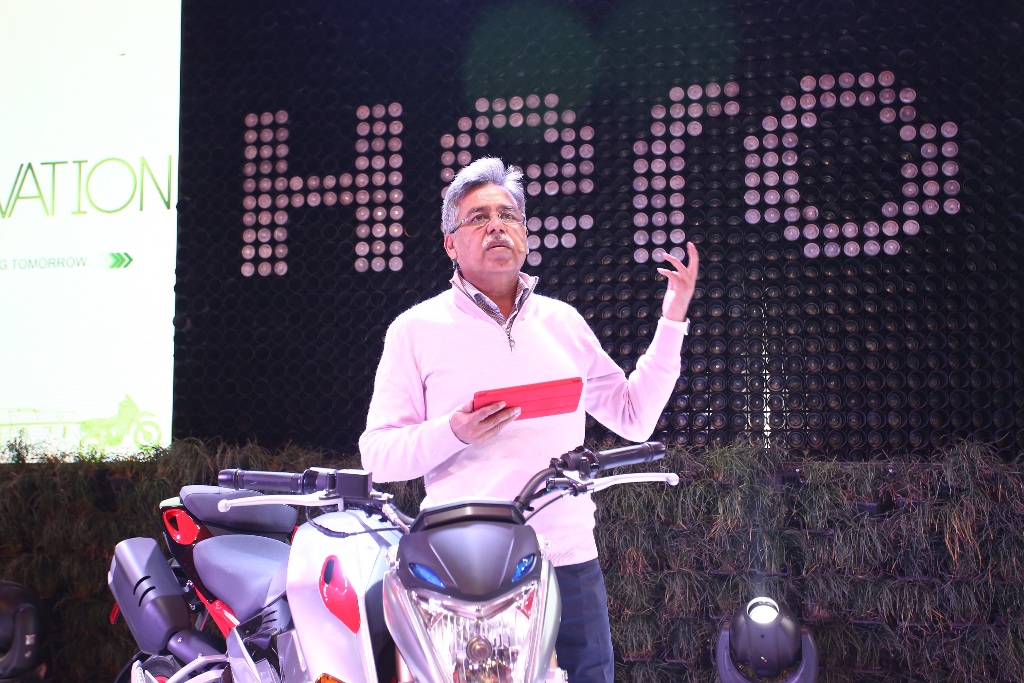 Hero MotoCorp Showcases Splendor iSmart 110, Xtreme 200 S, XF3R And