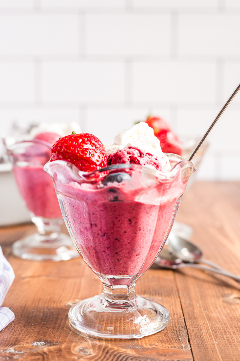 Mixed Berry Sugar-Free Frozen Yogurt | Bobbi’s Kozy Kitchen