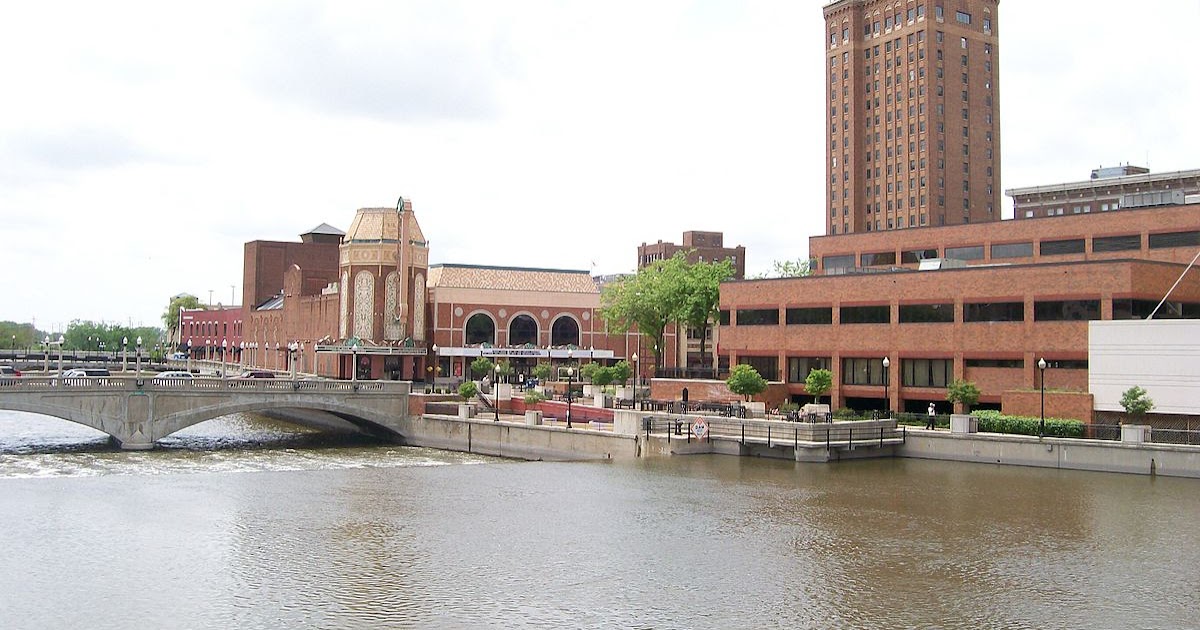 Aurora Illinois Travel Guide