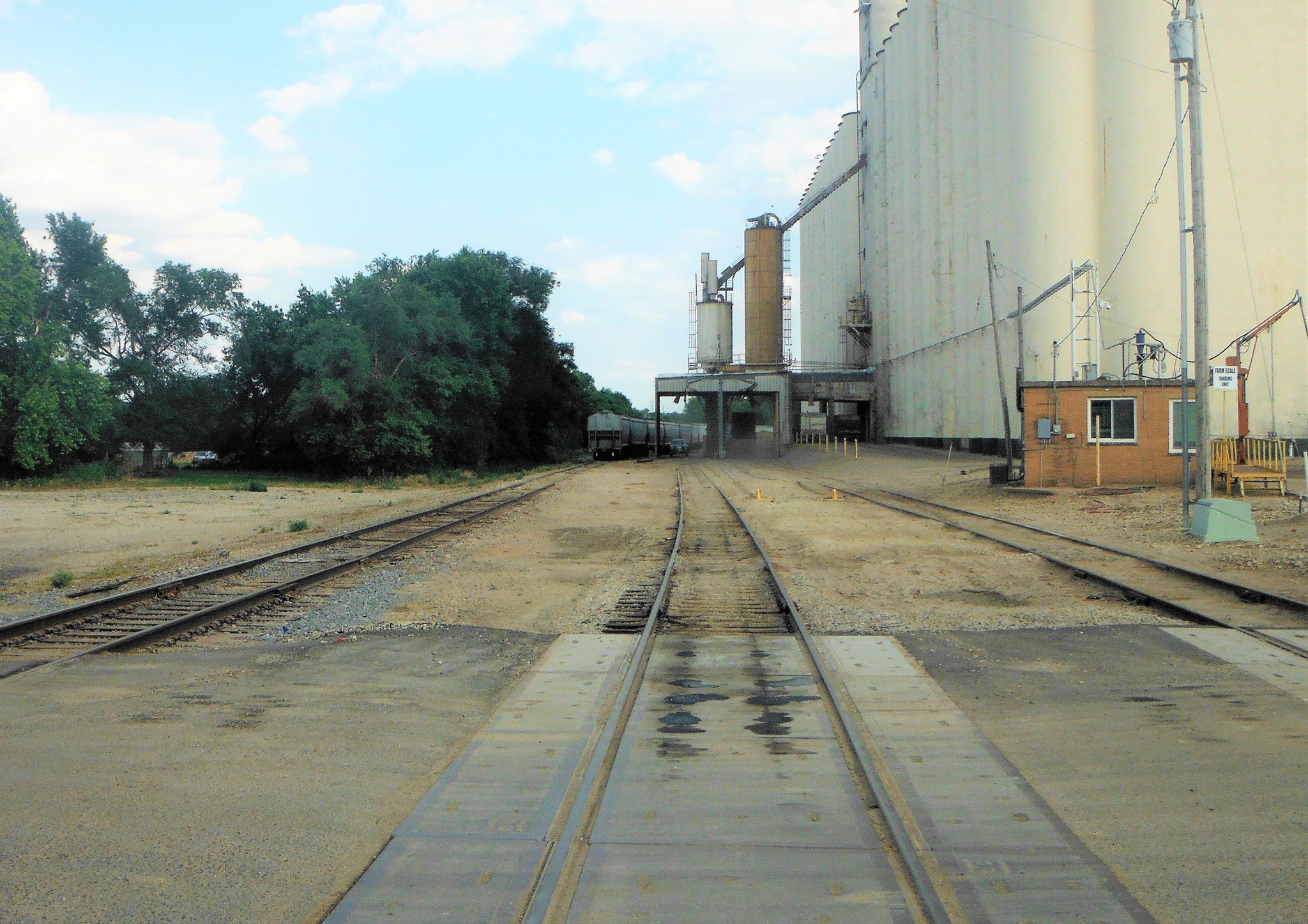 Towns and Nature Salina, KS electric motor starts fire in grain elevator
