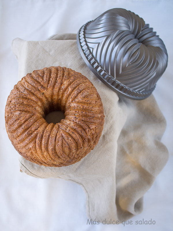 Pan integral en molde de  Bundt Cake.